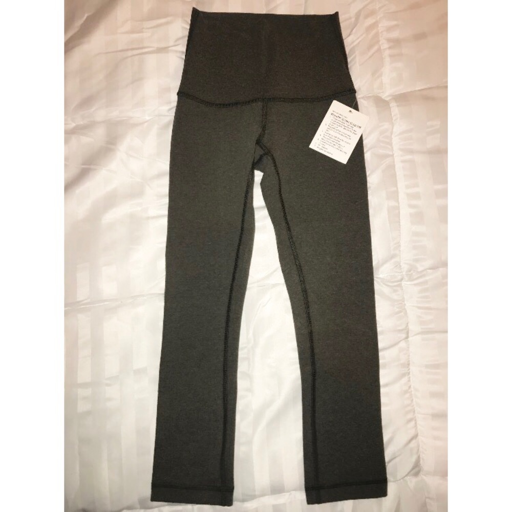 NWT LULULEMON Crop Leggings